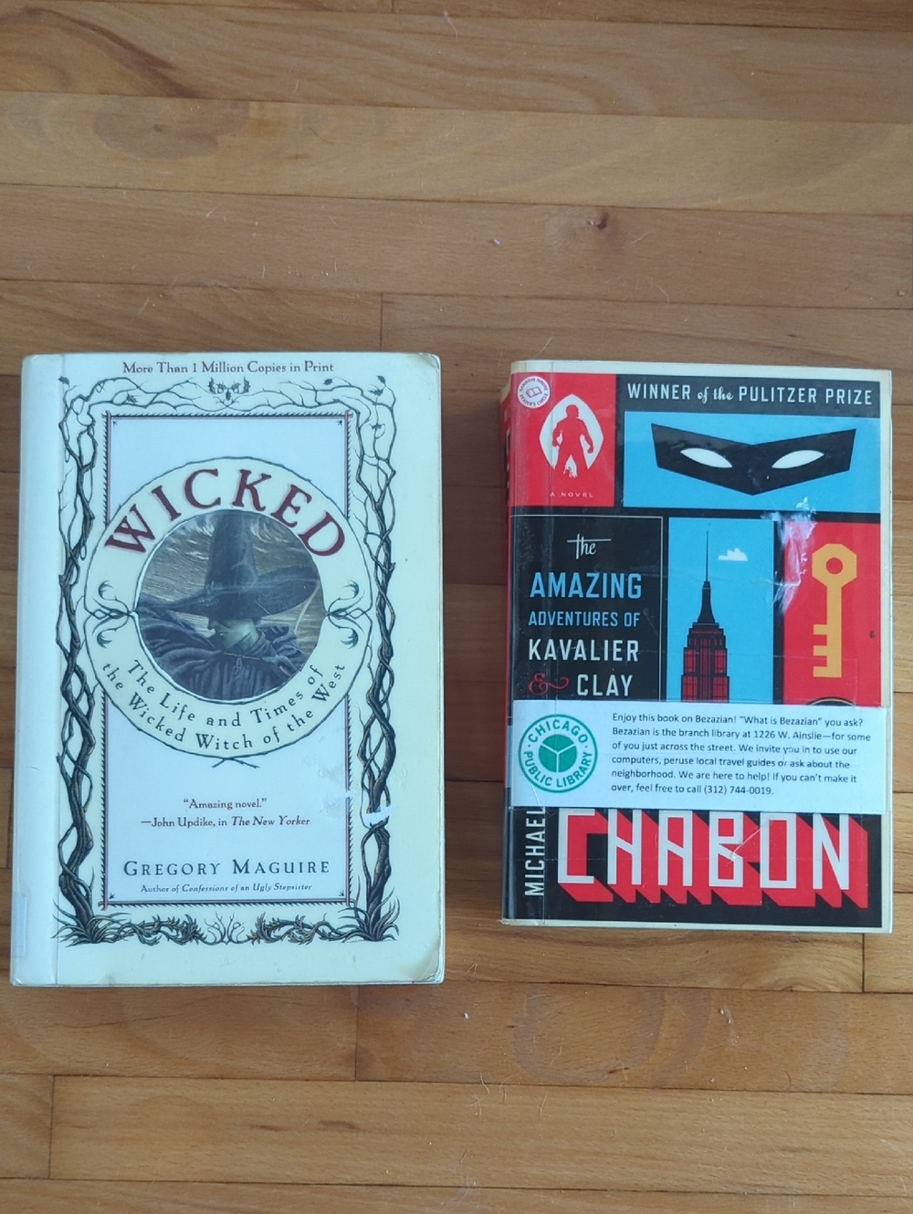 Pulitzer & Bestseller Set Wicked/ Amazing Adventures Of kavalier Clay Chabon